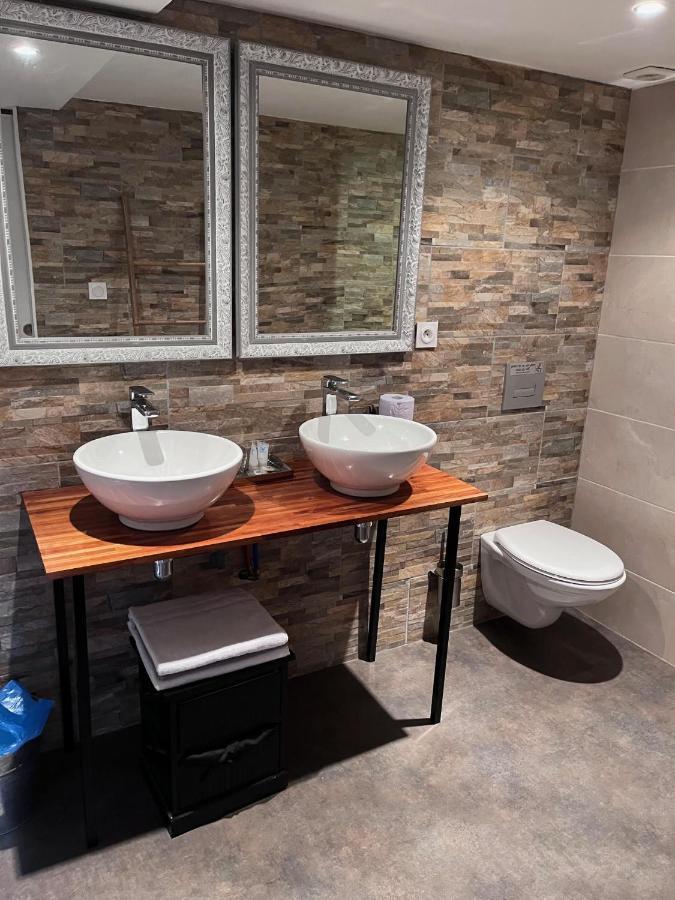 L'Hostellerie De Sevremont Saint-Michel-Mont-Mercure Zewnętrze zdjęcie
