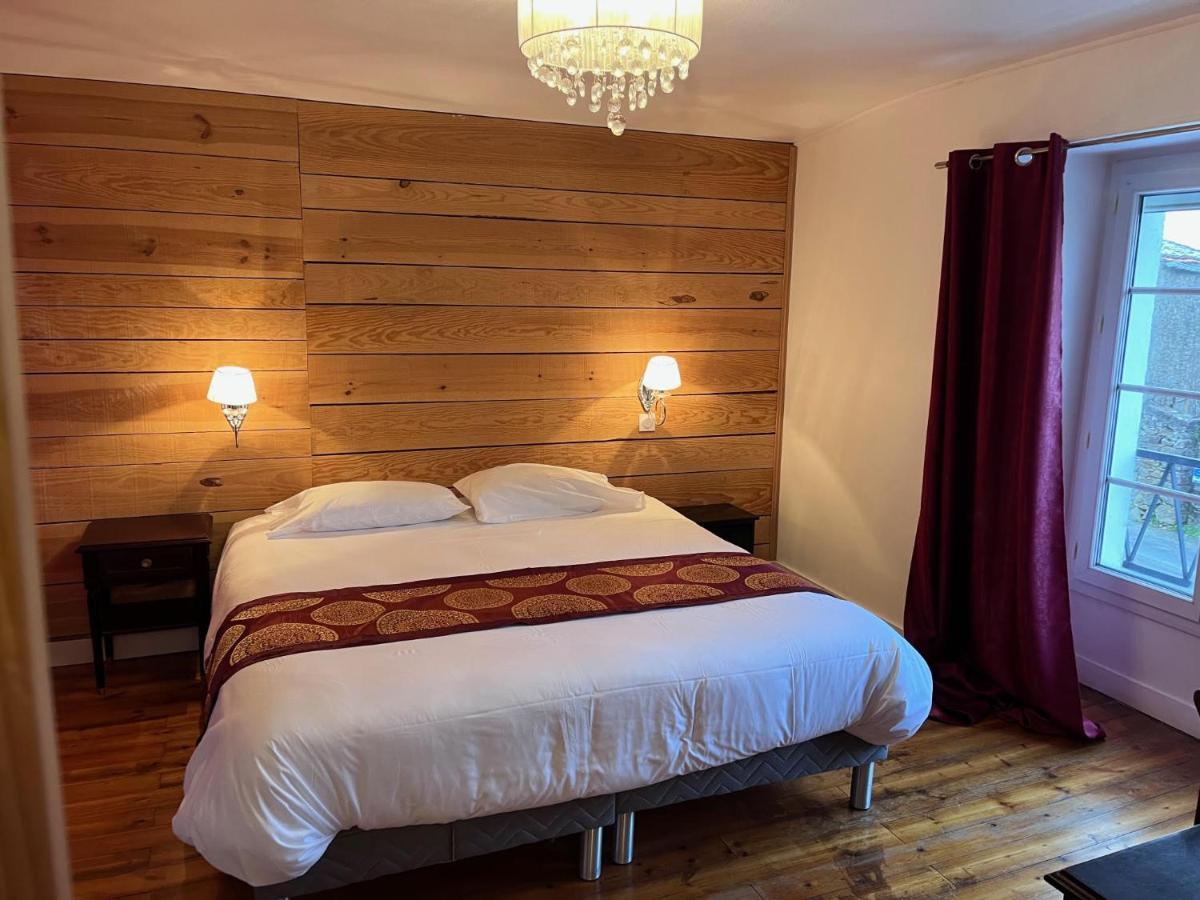 L'Hostellerie De Sevremont Saint-Michel-Mont-Mercure Zewnętrze zdjęcie