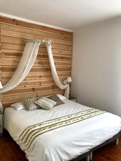 L'Hostellerie De Sevremont Saint-Michel-Mont-Mercure Zewnętrze zdjęcie
