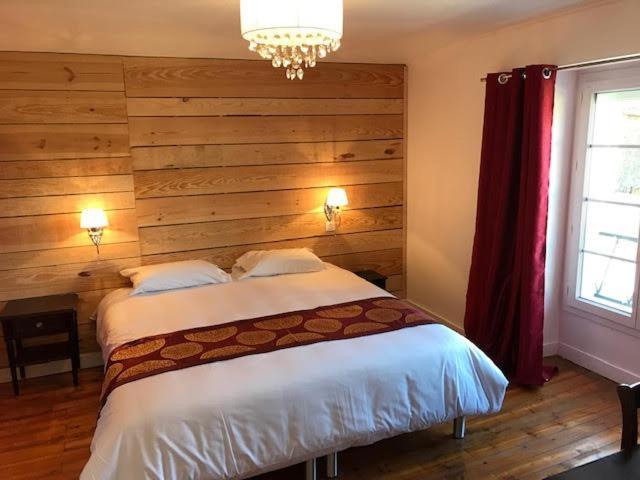 L'Hostellerie De Sevremont Saint-Michel-Mont-Mercure Zewnętrze zdjęcie